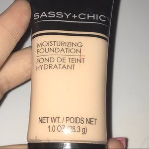 Sassy and Chic moisturizing foundation